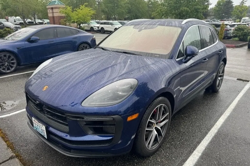 2023 Porsche Macan S photo 1