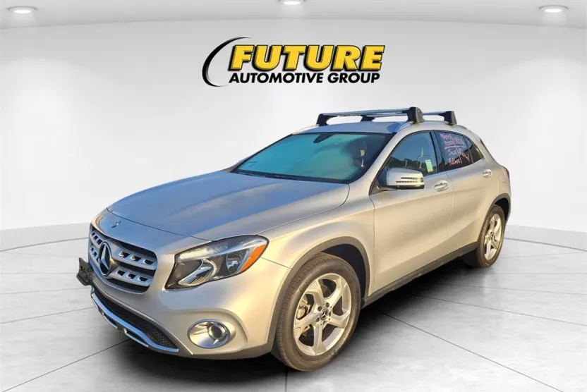 2020 Mercedes Benz GLA 250 photo 1