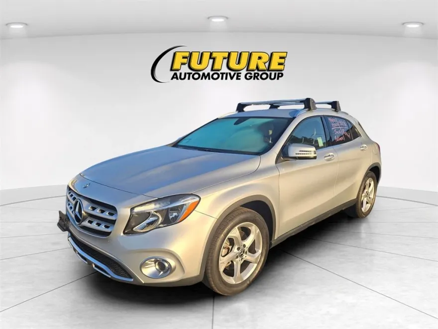 2020 Mercedes Benz GLA 250 photo 1