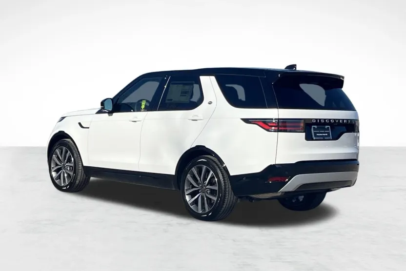 2025 Land Rover Discovery Metropolitan Edition photo 1