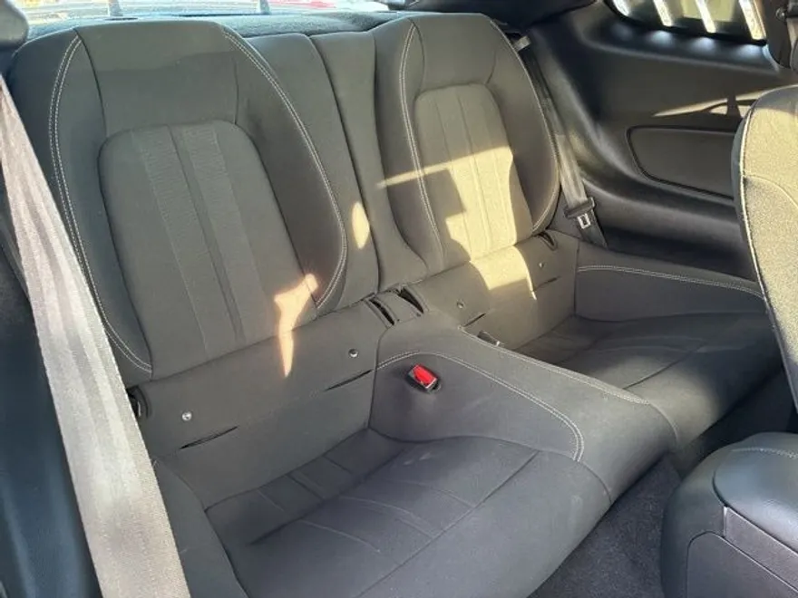2021 Ford Mustang EcoBoost photo 20