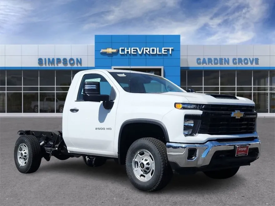 2024 Chevrolet Silverado 2500HD photo 1