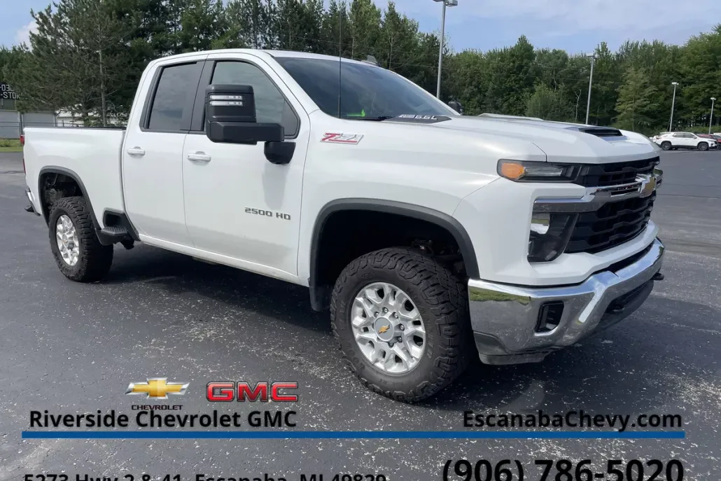 2024 Chevrolet Silverado 2500HD LT photo 1