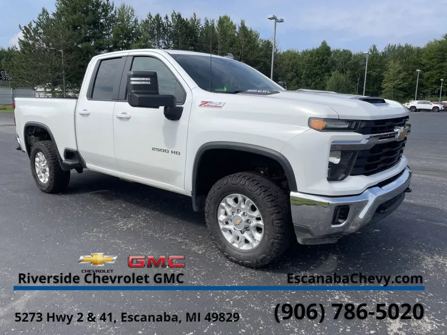 2024 Chevrolet Silverado 2500HD LT photo 1