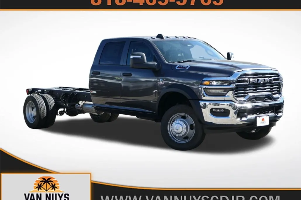 2025 Ram 5500 Tradesman photo 1