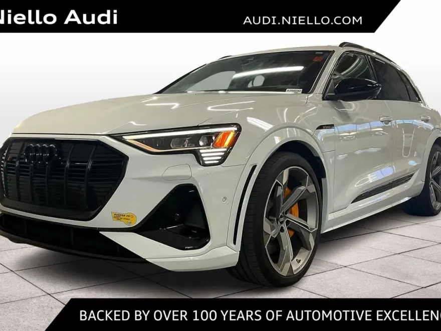 2022 Audi e-tron Prestige photo 1