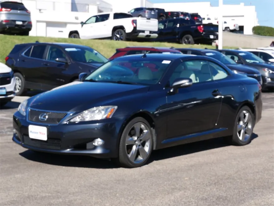 2010 Lexus IS 250C photo 1