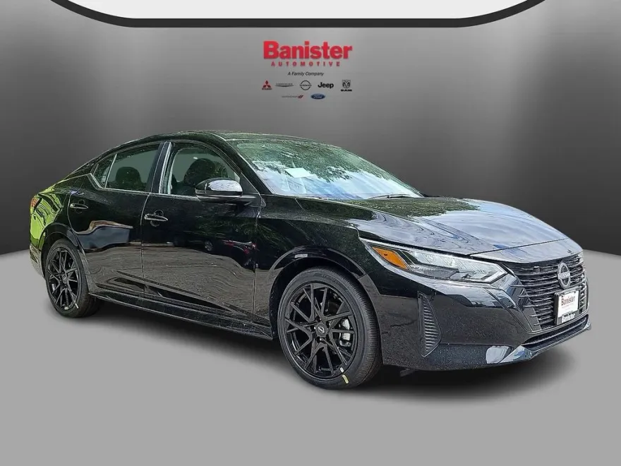 2025 Nissan Sentra SR photo 1