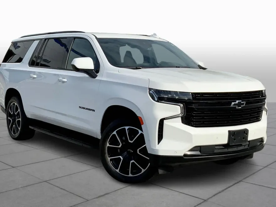 2024 Chevrolet Suburban RST photo 1