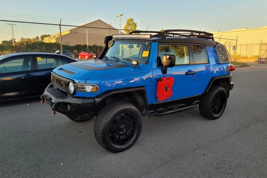 2007 Toyota FJ Cruiser Base photo 1