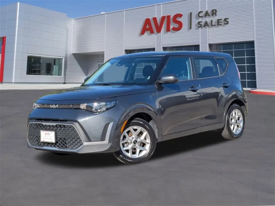 2024 Kia Soul LX photo 1