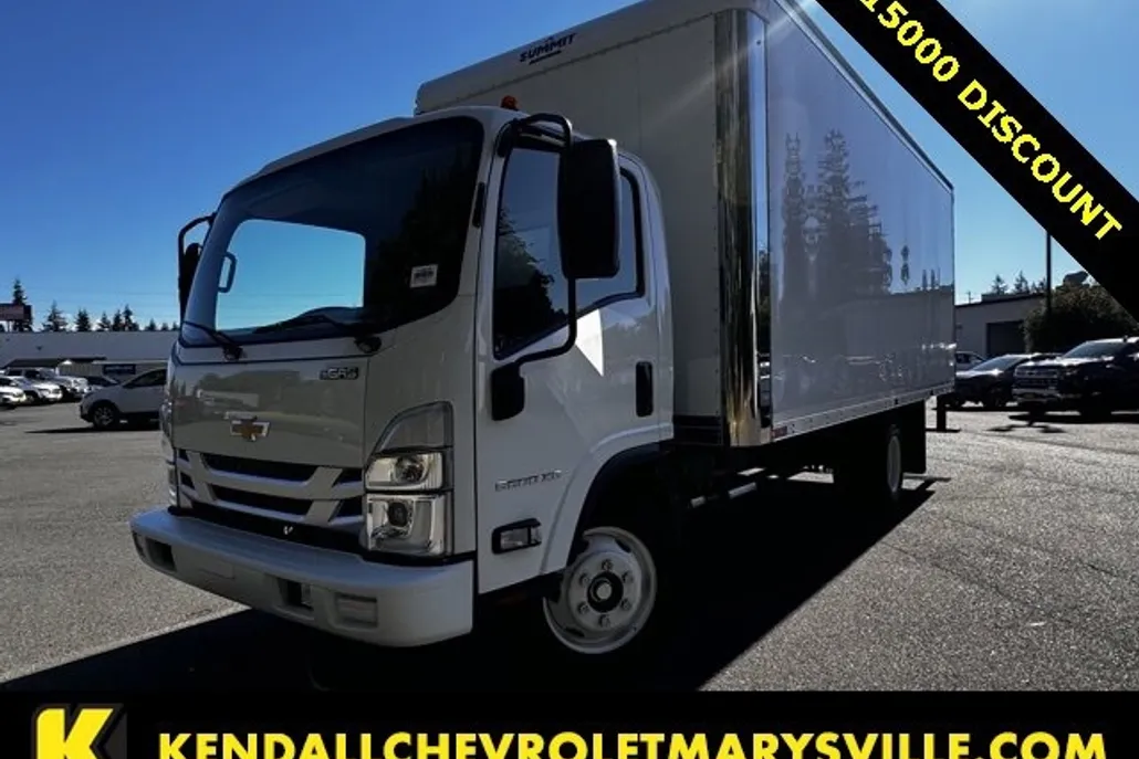 2025 Chevrolet Silverado photo 1