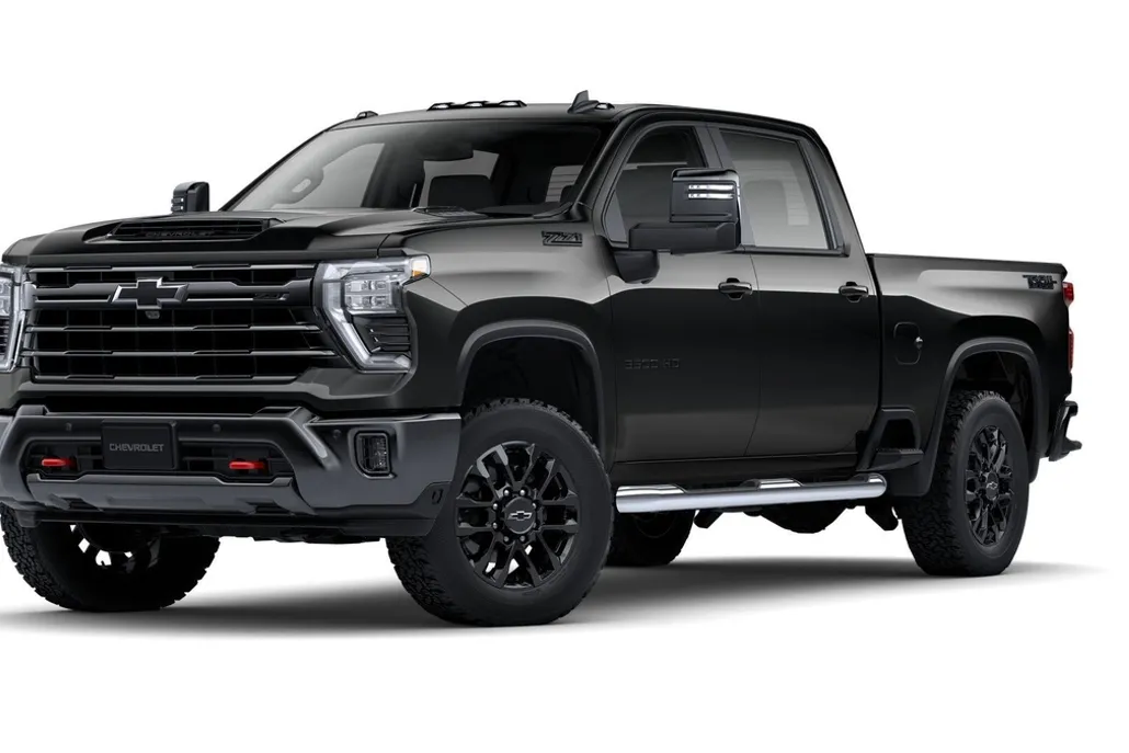 2025 Chevrolet Silverado 3500HD LT photo 1