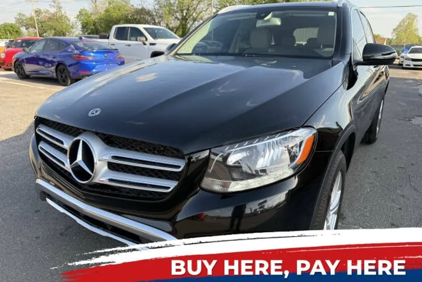 2018 Mercedes Benz GLC 300 photo 1