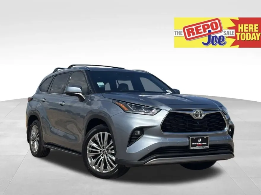 2024 Toyota Highlander Platinum photo 1