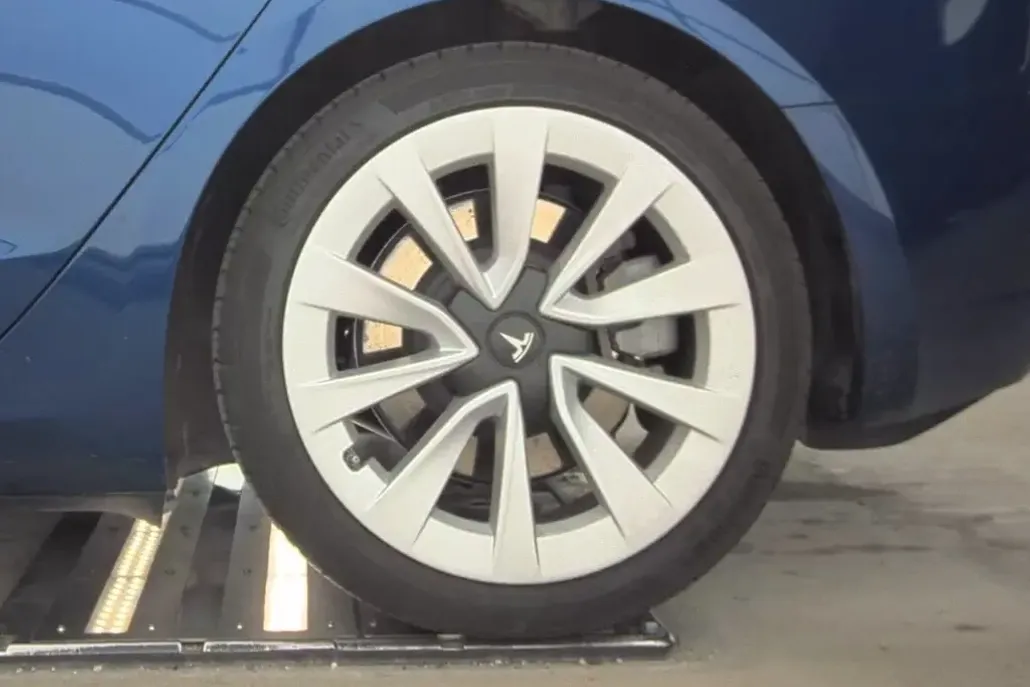 2023 Tesla Model 3 photo 1