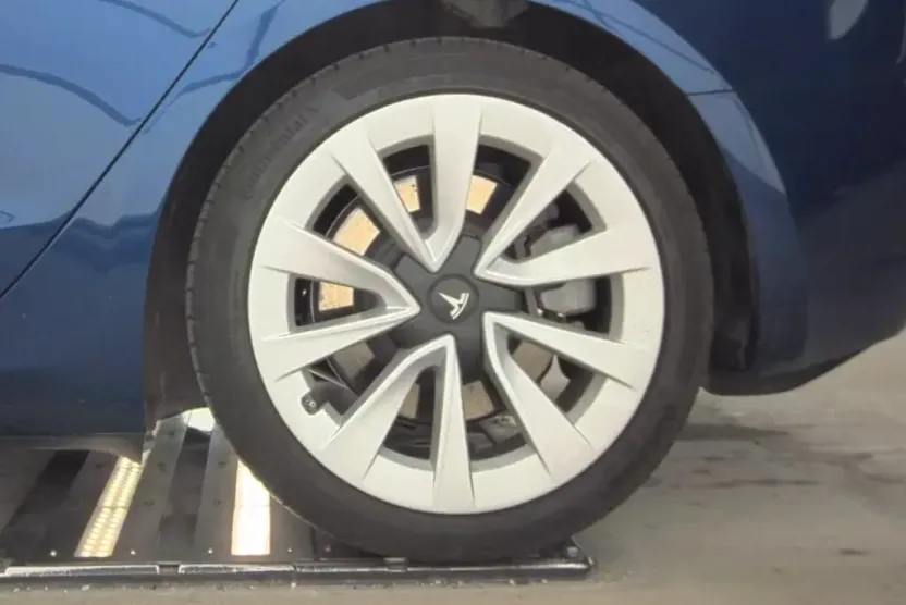 2023 Tesla Model 3 photo 1