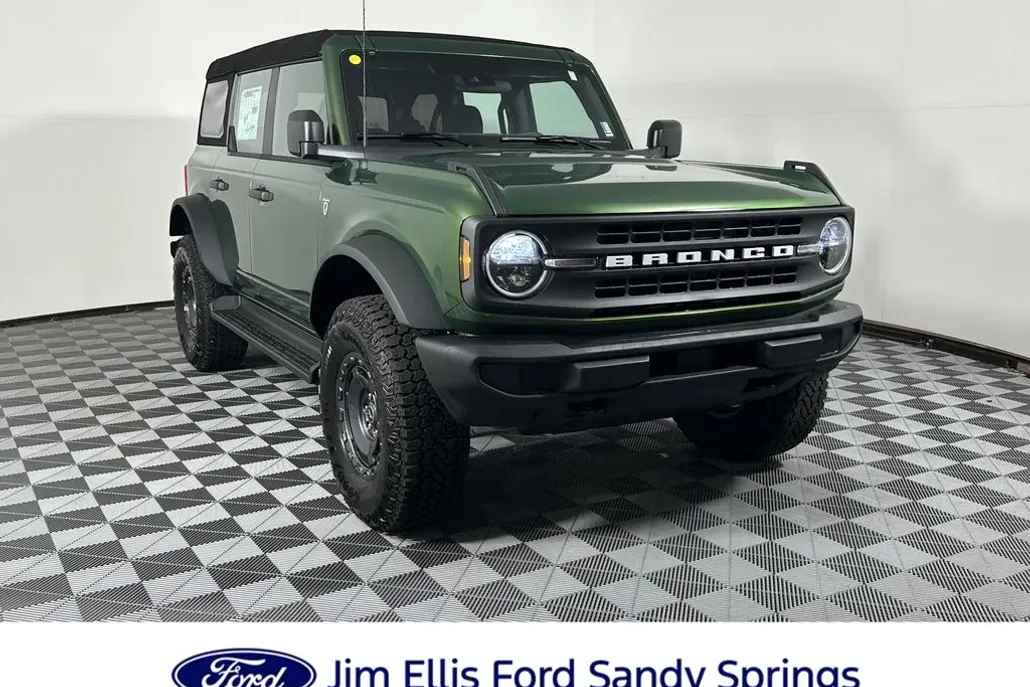 2025 Ford Bronco Base photo 1