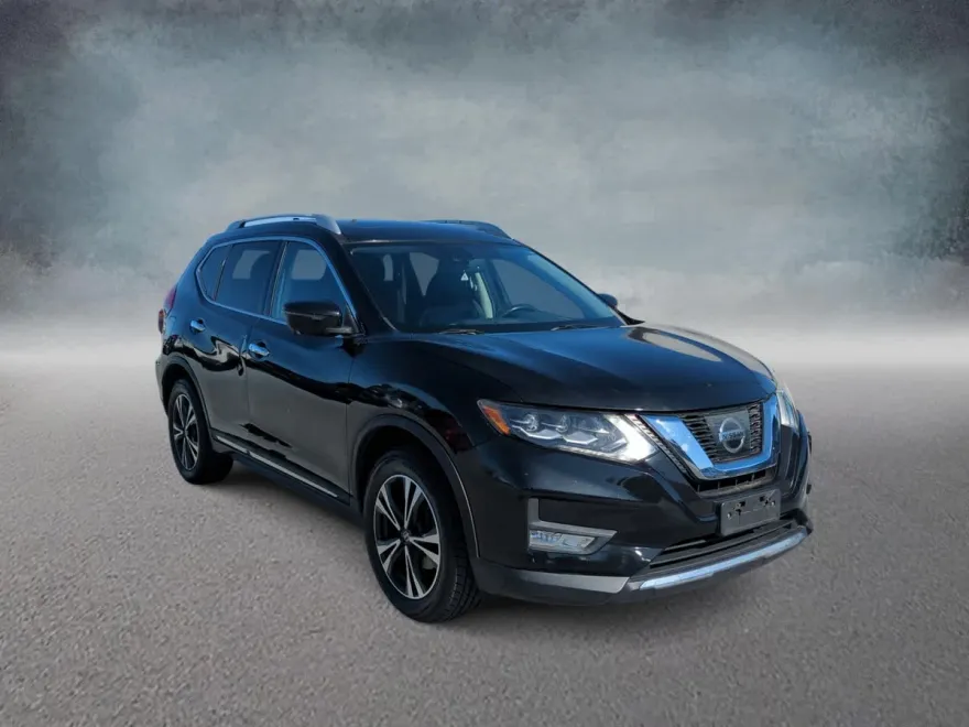 2017 Nissan Rogue SL photo 1