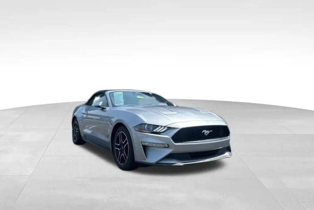 2022 Ford Mustang EcoBoost Premium photo 1