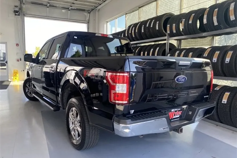 2020 Ford F-150 XLT photo 1