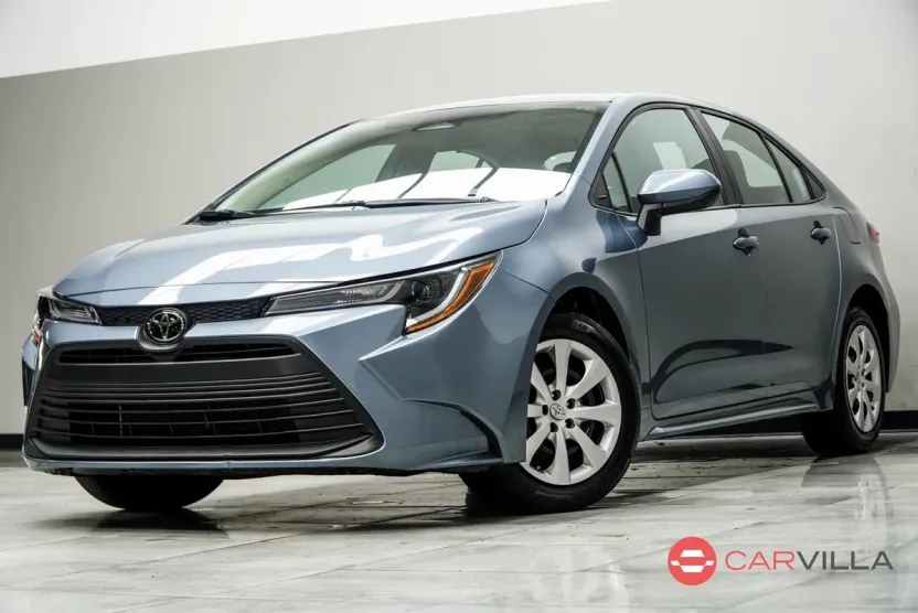 2024 Toyota Corolla LE photo 1