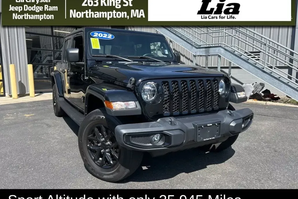 2022 Jeep Gladiator Altitude photo 1
