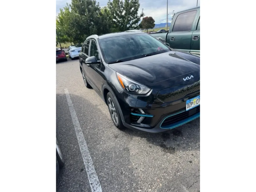 2022 Kia Niro EV EX photo 1
