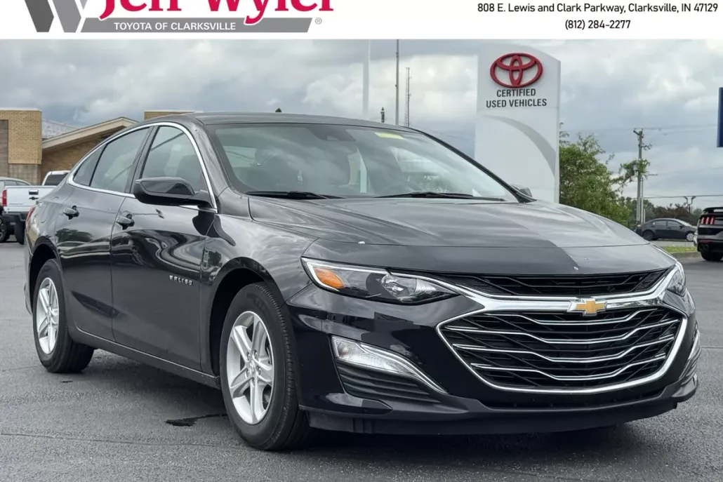 2024 Chevrolet Malibu LS photo 1