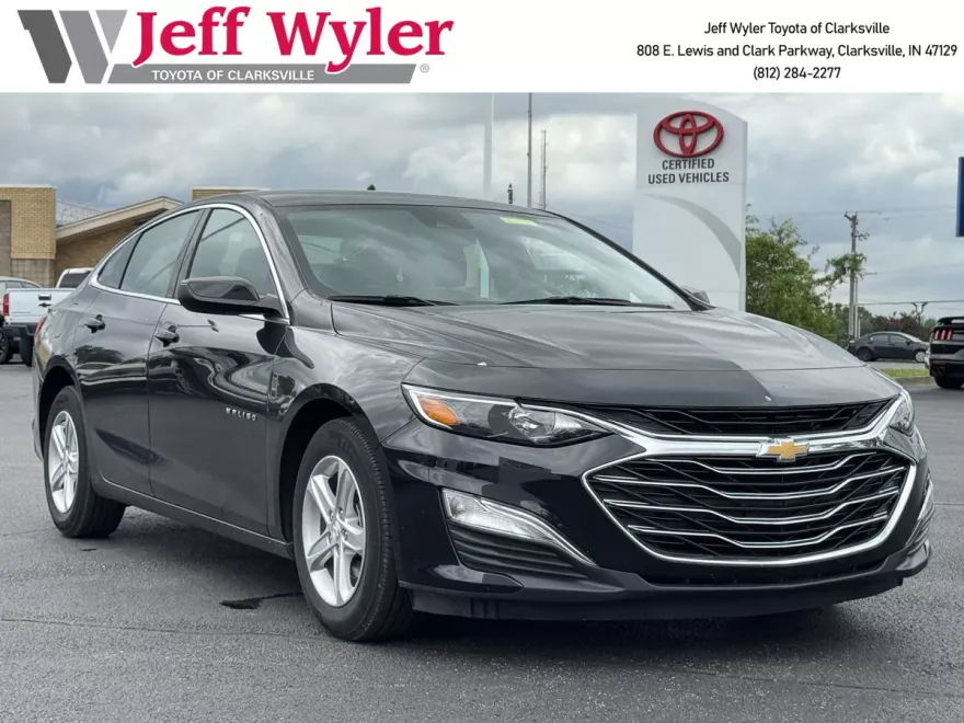 2024 Chevrolet Malibu LS photo 1