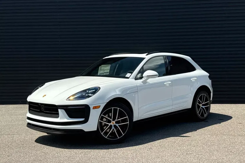 2025 Porsche Macan S photo 1