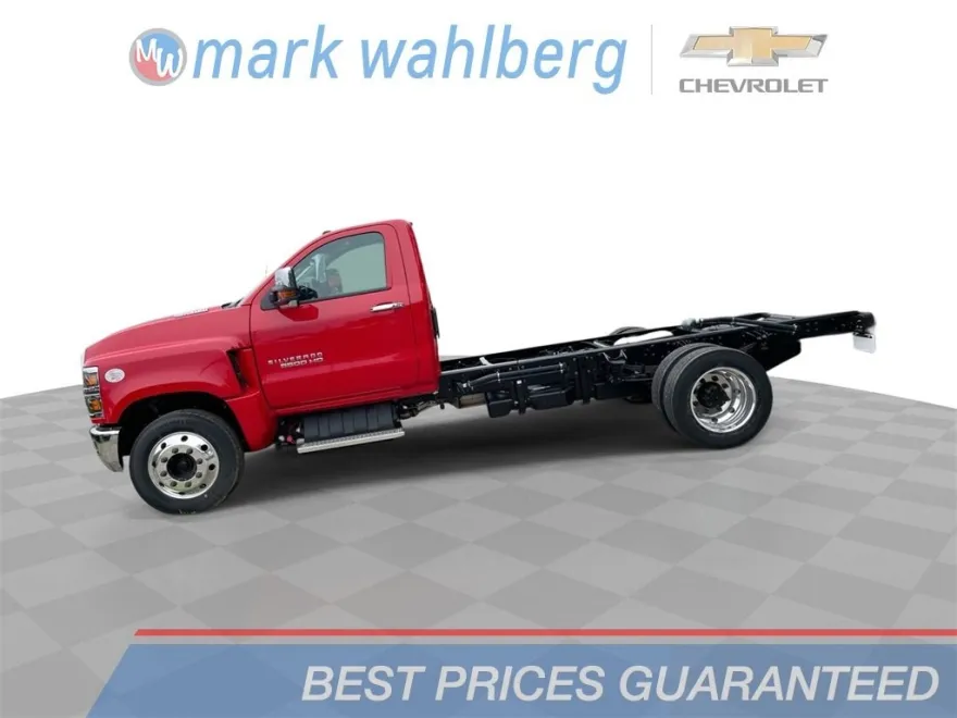 2024 Chevrolet Silverado 6500HD Work Truck photo 1