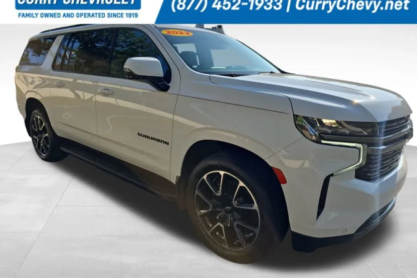 2022 Chevrolet Suburban RST photo 1