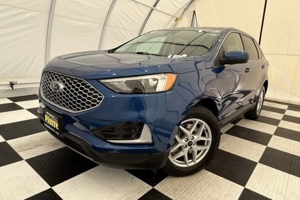 2024 Ford Edge SEL photo 1