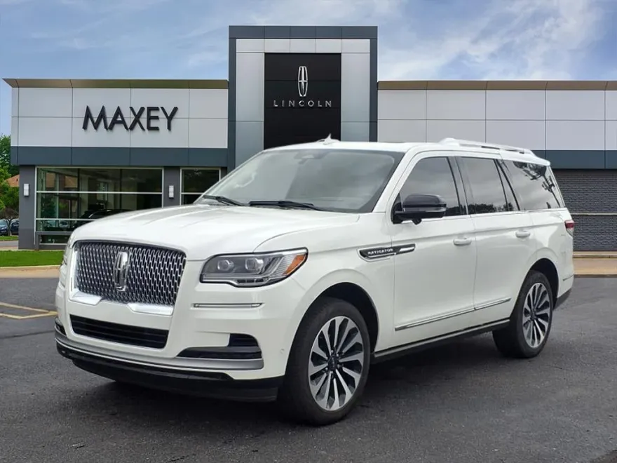 2023 Lincoln Navigator Reserve photo 1