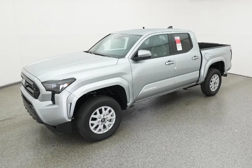 2025 Toyota Tacoma SR5 4x4 Double Cab photo 1