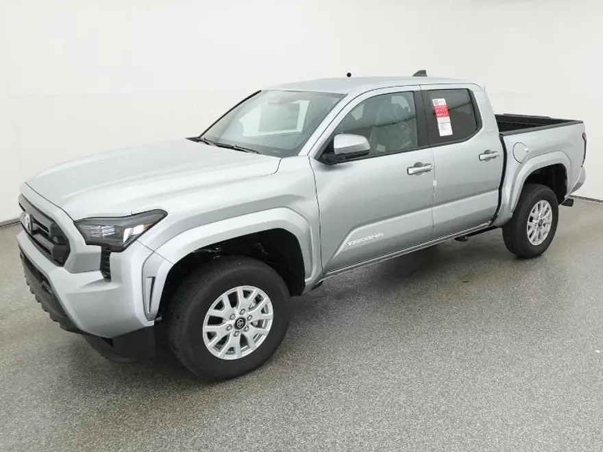 2025 Toyota Tacoma SR5 4x4 Double Cab photo 1