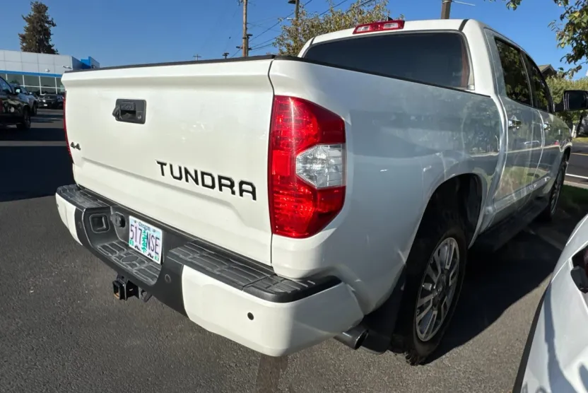 2021 Toyota Tundra Platinum Grade photo 1