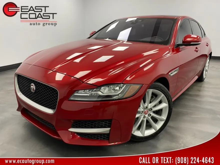 2017 Jaguar XF 35t R-Sport AWD photo 1