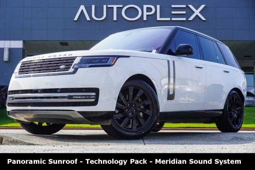 2023 Land Rover Range Rover SE photo 1