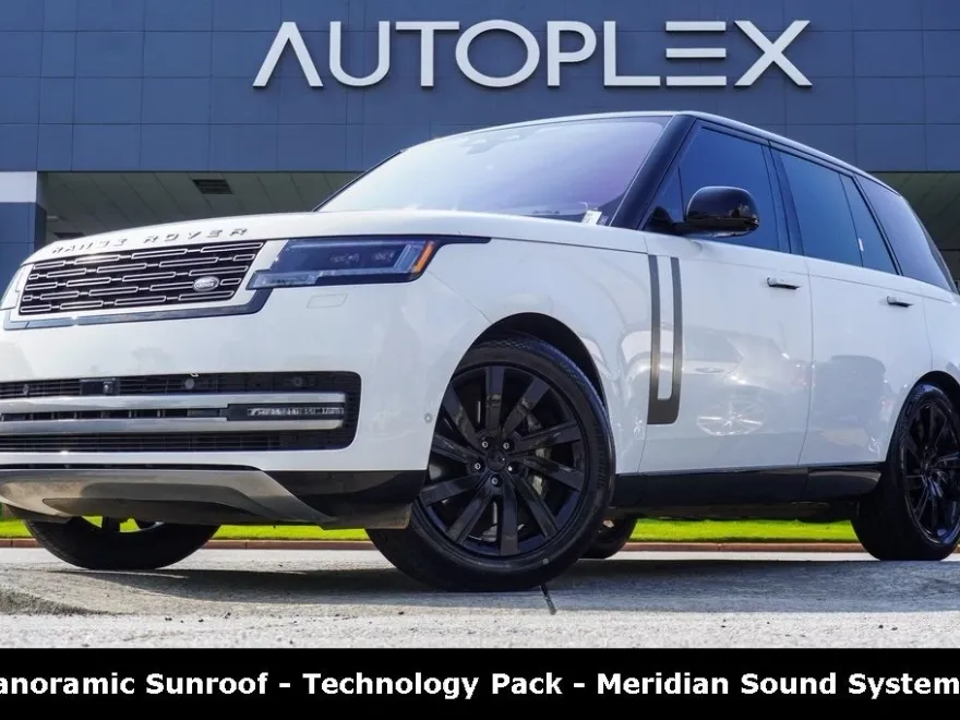 2023 Land Rover Range Rover SE photo 1