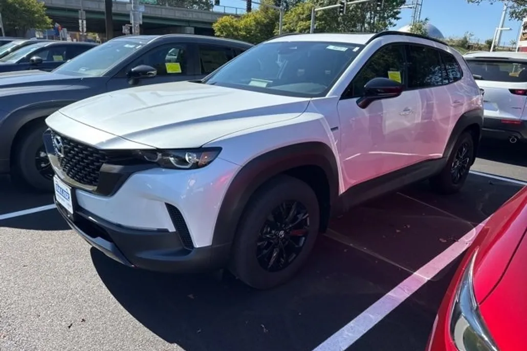 2025 Mazda CX-50 Premium photo 1