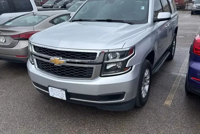 2019 Chevrolet Tahoe LT photo 1