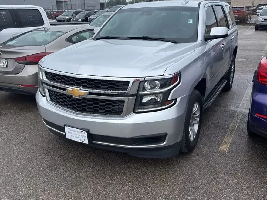 2019 Chevrolet Tahoe LT photo 1