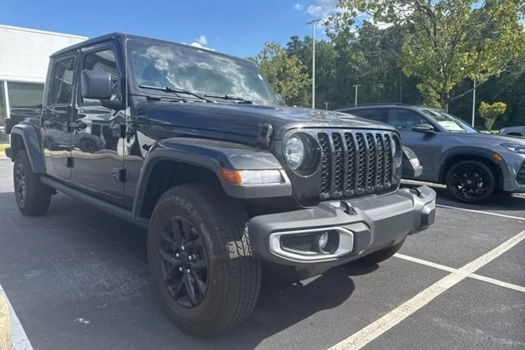 2023 Jeep Gladiator Sport S photo 1