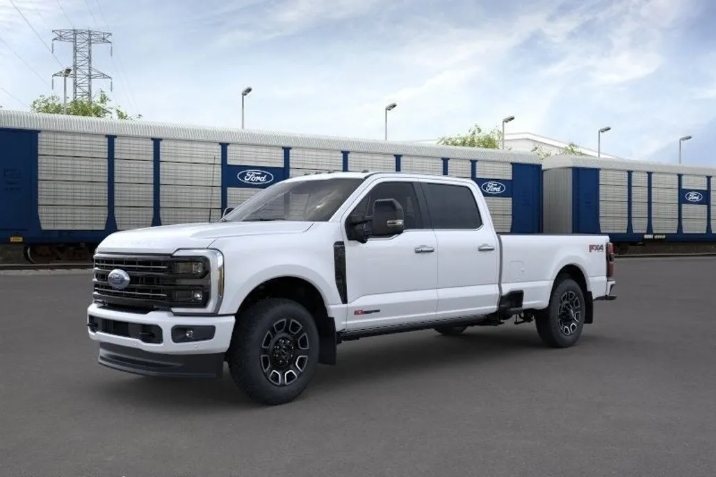 2025 Ford F-350 photo 1