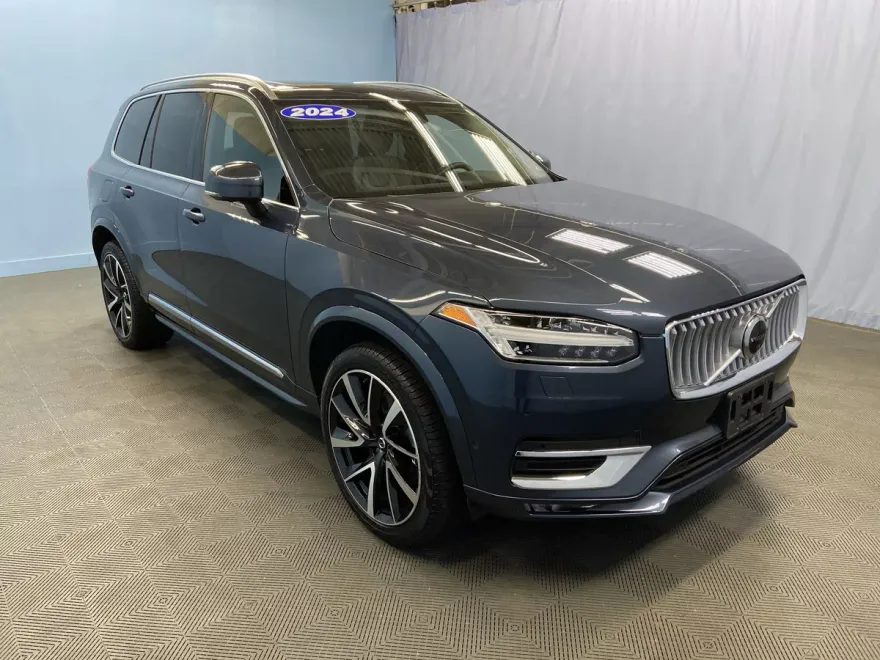 2024 Volvo XC90 Plus photo 1