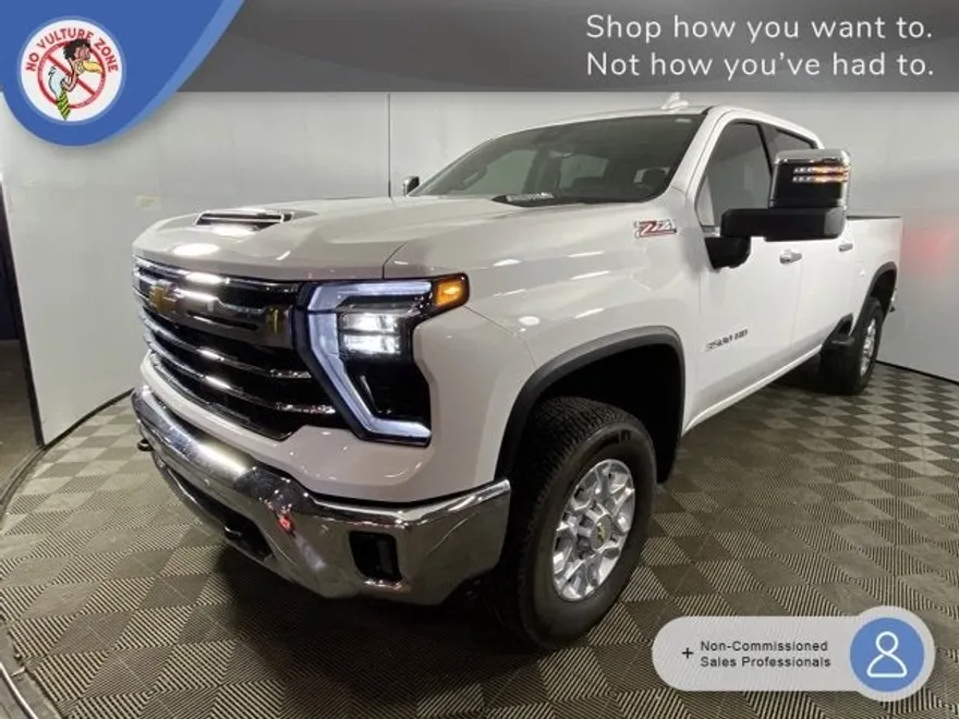 2025 Chevrolet Silverado 3500HD LTZ photo 1