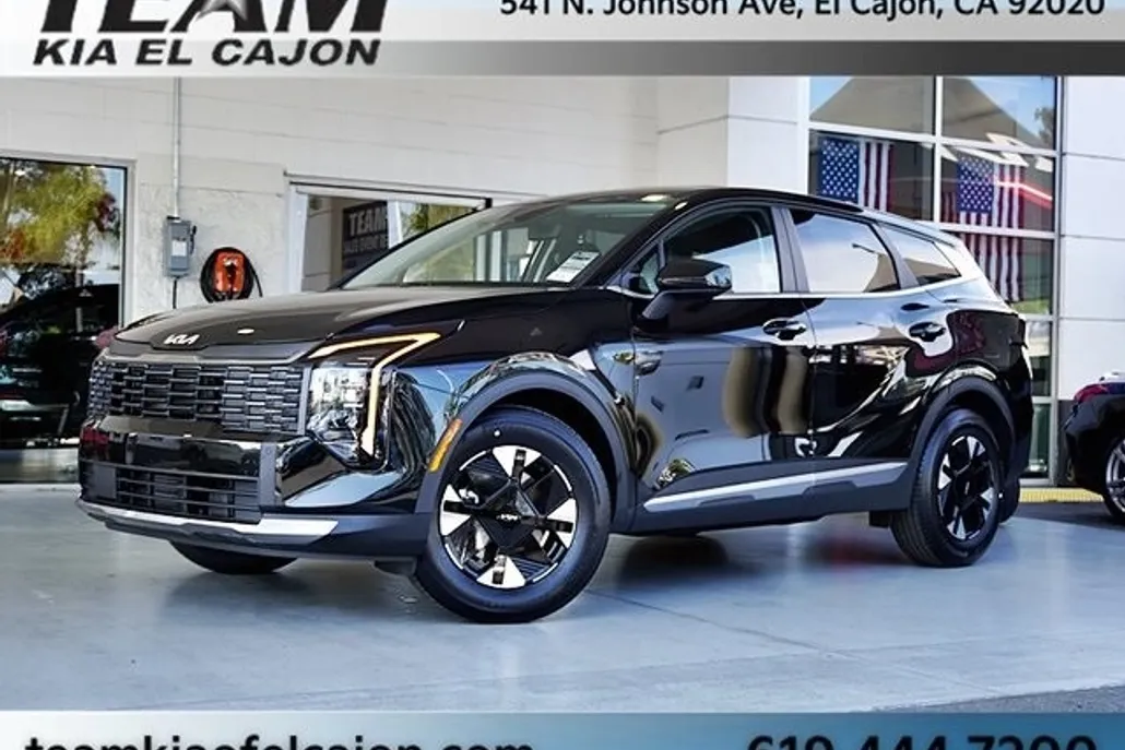 2026 Kia Sportage Hybrid LX photo 1