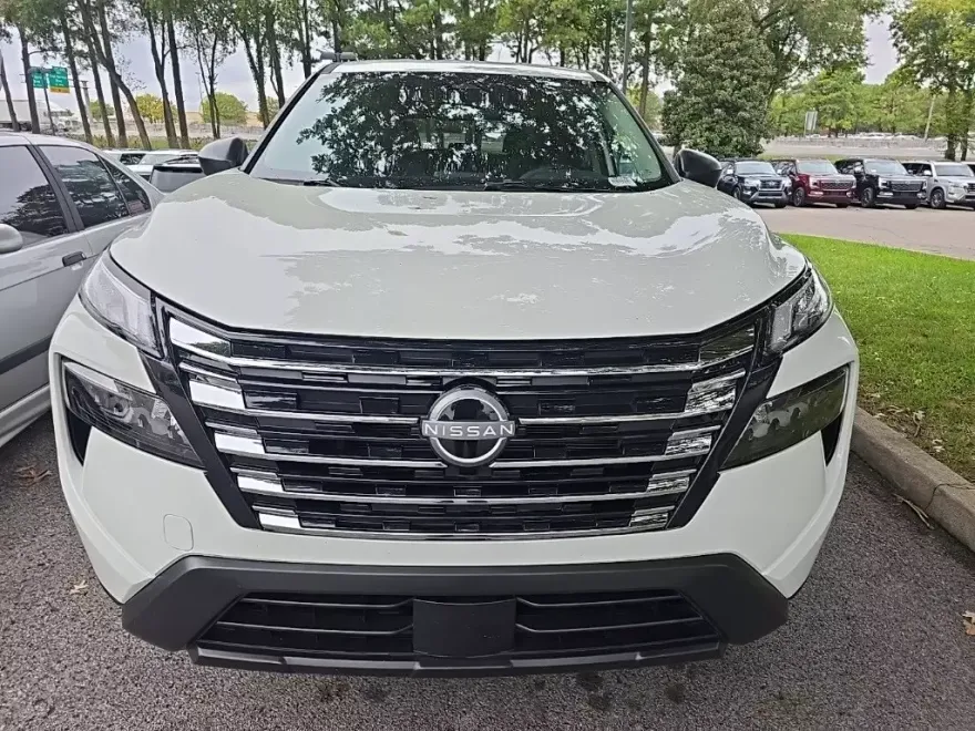 2025 Nissan Rogue S photo 1